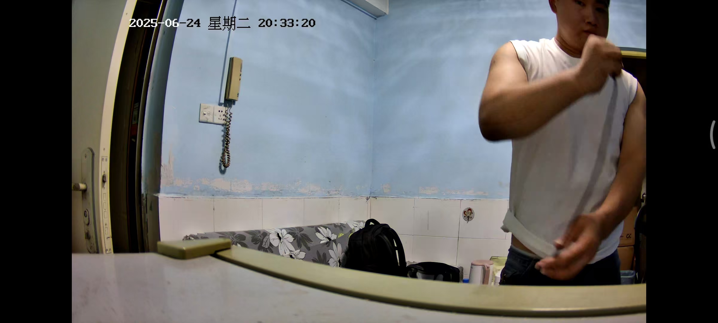 浪子偷瞄我家监控